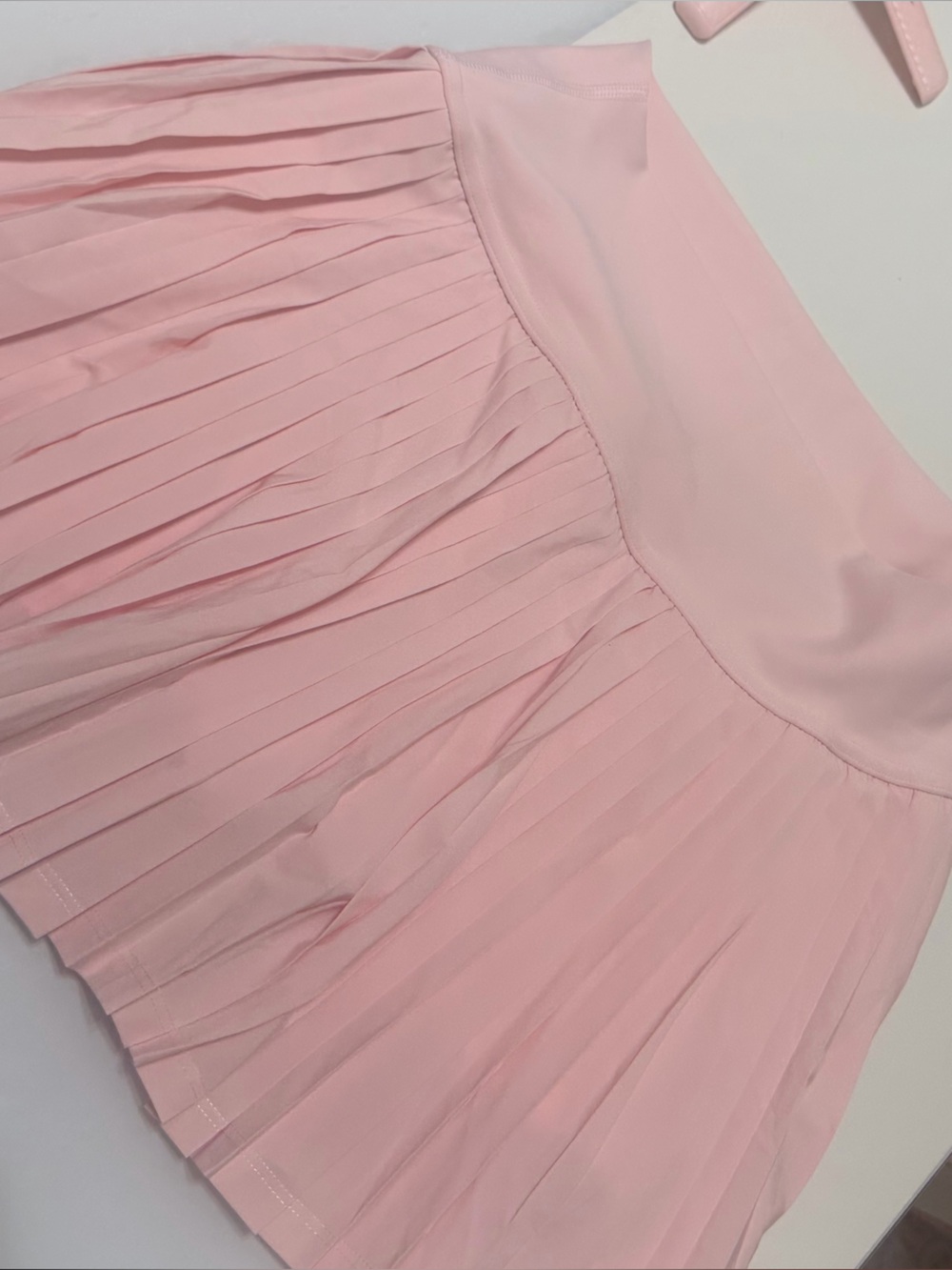 ALO Yoga Pink Pleated Midi Skirt
